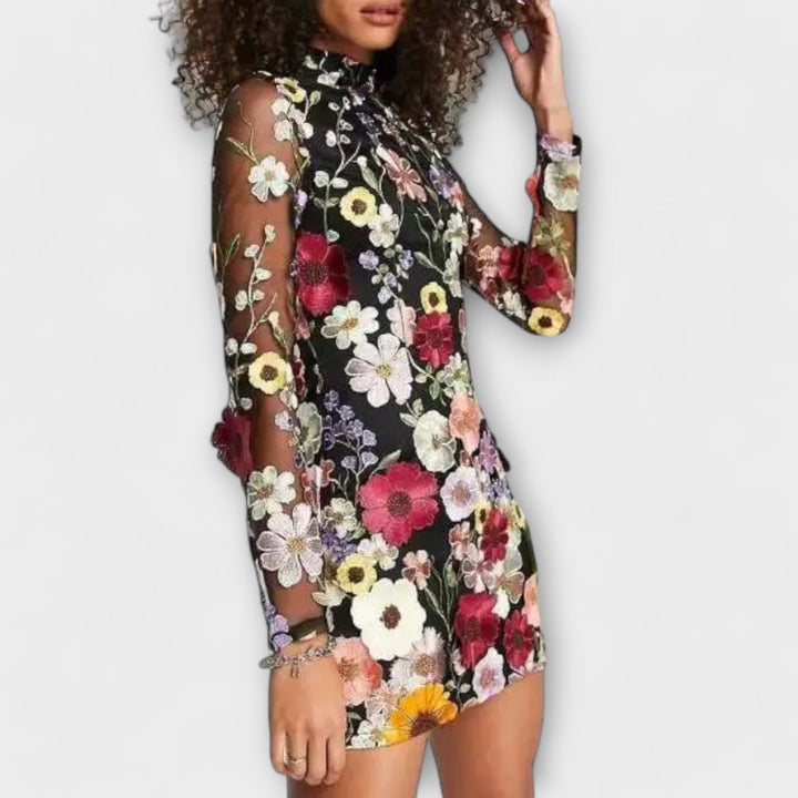 Dolores - Vestido com padrão floral 3D