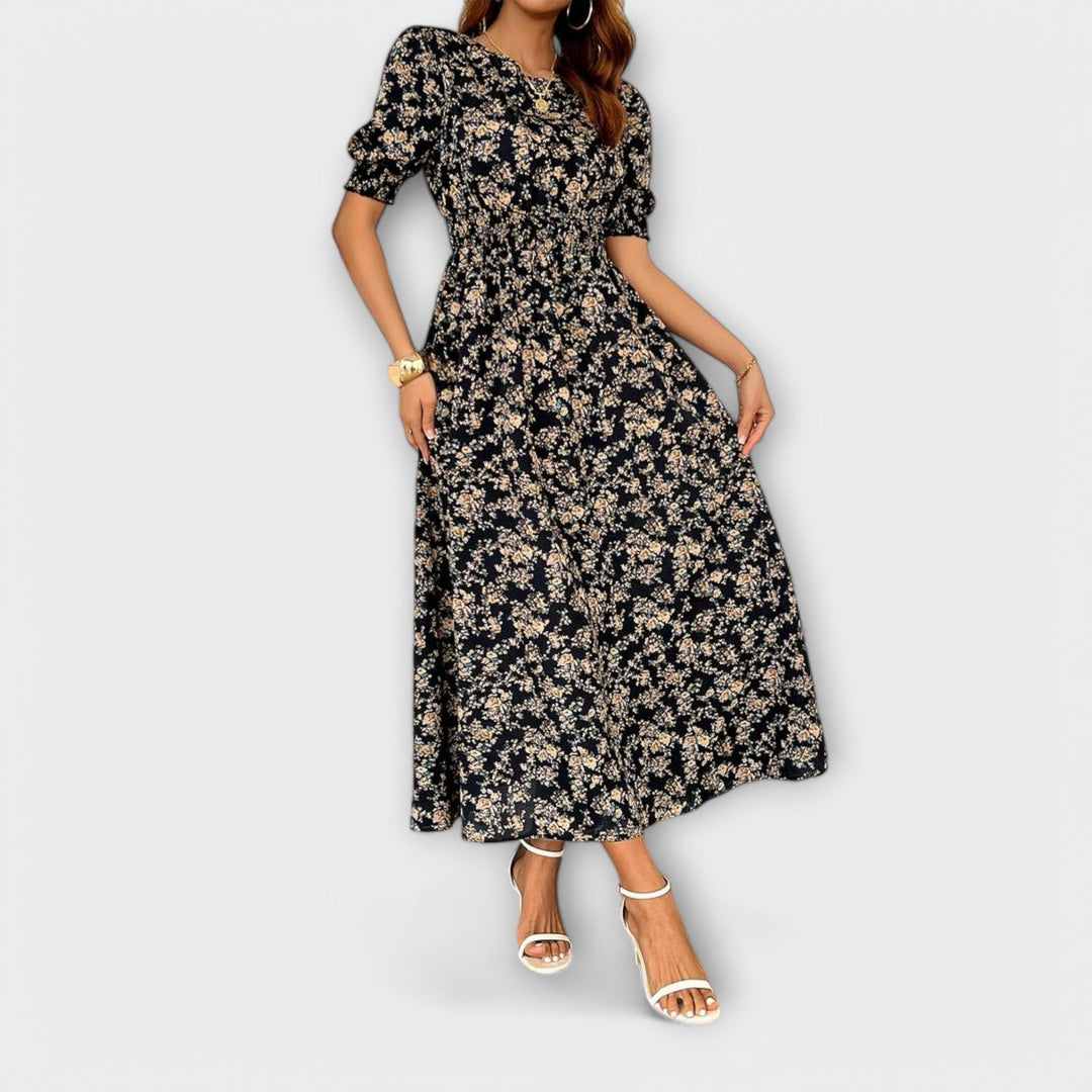 Amelia – Vestido com Decote Redondo e Padrão Floral